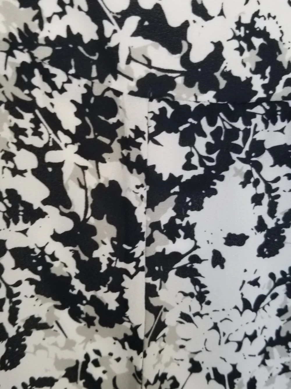 Nue Options White Printed Mini Skirt Size 12 Petite Lined Lightweight